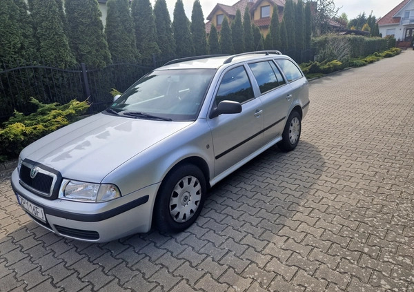 Skoda Octavia cena 12000 przebieg: 390000, rok produkcji 2010 z Szczecin małe 22